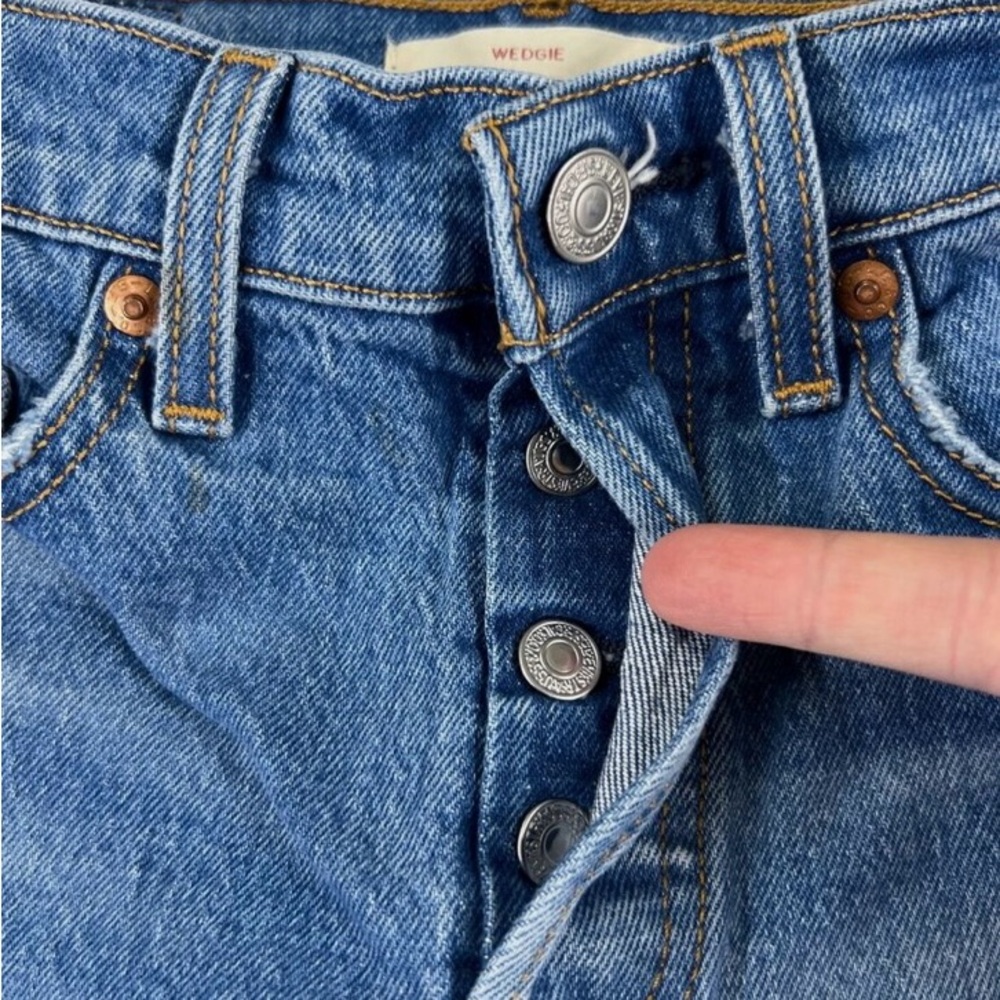 Levi's Women's Wedgie Blue Jeans